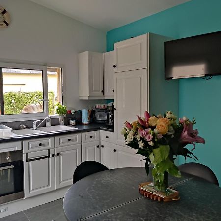 Maisonnette Cosy Bien Situee Dol-de-Bretagne Kültér fotó